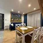 Przy Skwerku Dağ evi